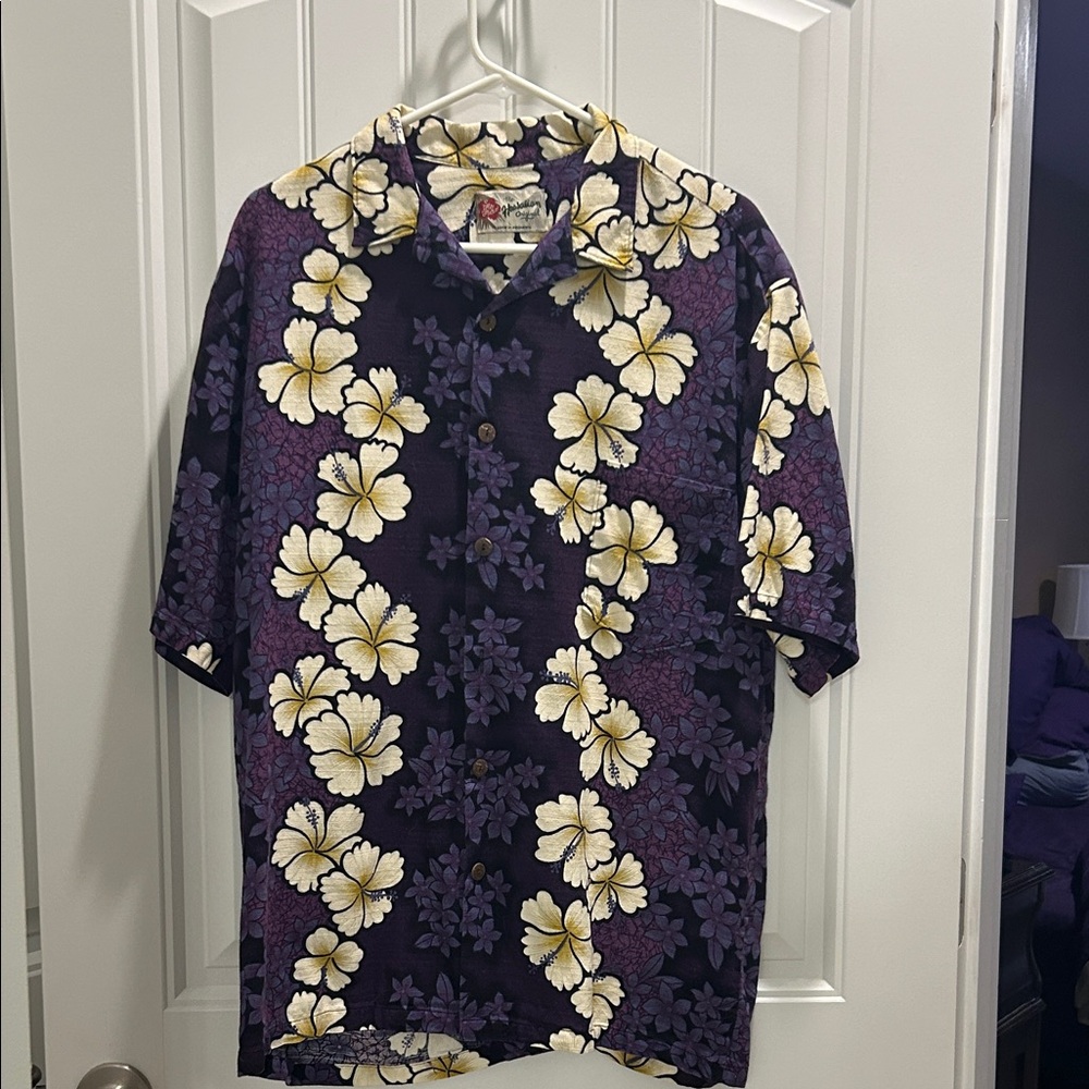 Hilo Hattie Purple and Cream Floral Shirt